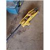 Image 1 : POWERFIST 2 TON FLOOR JACK