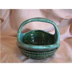 Hull Pottery Basket #1031433