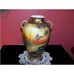 HAND PAINTED IMPERIAL NIPPON VASE #1031531