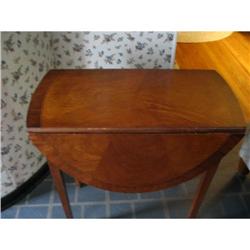 American Hepplewhite drop leaf table #1040784