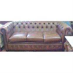 LEATHER  CHESTERFIELD LOVESEAT SOFA  #1040995