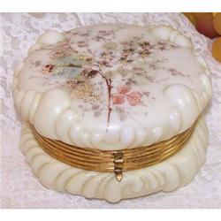 Baroque Shell Wave Crest Victorian Dresser Box #1074984
