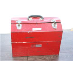 Craftsman Metal Tool Box with Contents 18  W