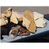 Image 8 : Lot of Fur Related Items