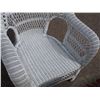 Image 3 : White Wicker Chair 36" and Stand 22.5" T