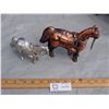 Image 2 : 2 Horse Figurines