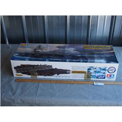 Tamiya U.S Aircraft Carrier CVN 65 Enterprise Model Kit 1005 mm Long