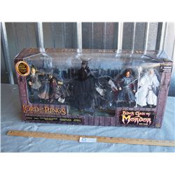 Lord of the Rings Black Gate of Mordor Figurine Gift Set N.I.B