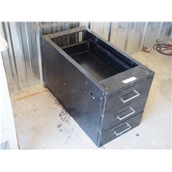 Metal Filing Cabinet 3 Drawer 15 by 30 by 18.5"