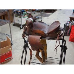 14  Saddle (STAND NOT INCLUDED)