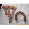 Image 4 : Vintage Horse Shoe, Vintage Seeder Gauge and Vintage Wheels