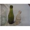 Image 2 : 4 Vintage Glass Bottles