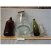 Image 5 : 4 Vintage Glass Bottles