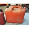 Image 2 : 2 Plastic Gas Cans