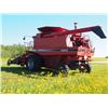 Image 4 : CASE IH 2188 Axial Flow Combine