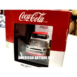 2019 USA Coca-Cola print truck with minicar Diecast 1:64