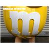 Image 3 : M&M's figure yellow