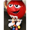 Image 9 : M&M's figure red