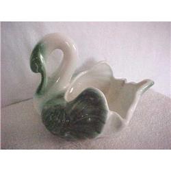 Hull Coronet Swan Planter #1042701