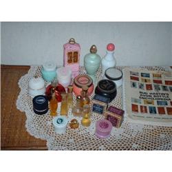 Avon Collectibles  Lot #1042773