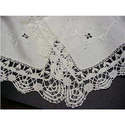 5 pc. Set Linen &  Lace TABLECLOTH #1051361