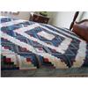 Image 1 : Early Log Cabin Quilt #1059705