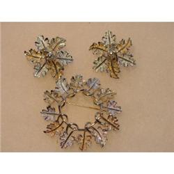 Sarah Coventry Garland brooch &earrings set #1086668