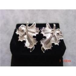 Vintage TRIFARI Silver Leaf Earrings Rhodium #1086800