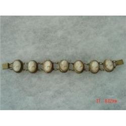Vintage Hand Carved Shell Cameo Bracelet #1087295