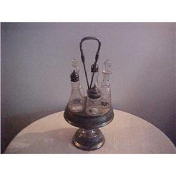 Castor Set, 5 Bottles, etched,silverplate base #1089375