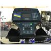 Image 3 : LIFE FITNESS 9500HR COMMERCIAL EXERCISE STAIR CLIMBER