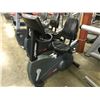 Image 2 : LIFE FITNESS 9500HR COMMERCIAL RECUMBENT EXERCISE BIKE