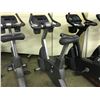 Image 2 : LIFE FITNESS 95RI COMMERCIAL UPRIGHT EXERCISE BIKE