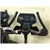 Image 2 : LIFE FITNESS 9500HR COMMERCIAL UPRIGHT EXERCISE BIKE
