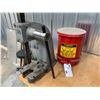 Image 1 : JUSTRITE OILY WASTE CAN & BUFFALO NO 3-12 3 TON PRESS