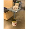 Image 1 : MOBILE STAND WITH OIL & GREASE GUN