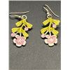 Image 2 : 2 Pairs of Beautiful Vintage Earrings