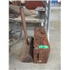 Image 1 : Vintage Wood Crate & Wood Hammer