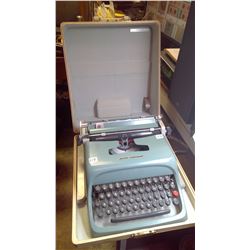 1963 BARCELONA SPAIN OLNETTI UNDERWOOD - PERFECT CONDITION MANUAL TYPEWRITER
