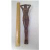 Image 3 : 1942 HAWAII U.S.A. CARVED POLISHED HARD WOOD BETWEEN THE LEGS. NUTCRACKER WORKS - HEIGHT 13"
