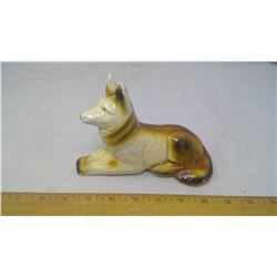 1922 GERMANY PAINTED PLASTER ALSATIAN DOG SCULPTURE - LENGTH 7"