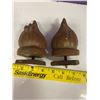 Image 1 : 2 CAST FINIALS - 3 1/2"