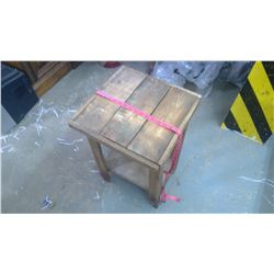 SMALL PRIMITIVE TABLE