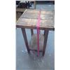 Image 3 : SMALL PRIMITIVE TABLE