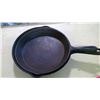 Image 4 : 2 CAST IRON FRYING PANS