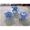 Image 2 : 3 PIECE BLUE AND WHITE TEA SET