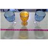 Image 1 : 3 DRINKING GOBLETS