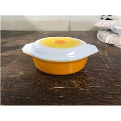 PYREX CASSAROLE DISH W/ LID