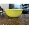 Image 1 : LARGE YELLOW PYREX BOWL