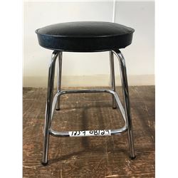SHORT BLACK STOOL